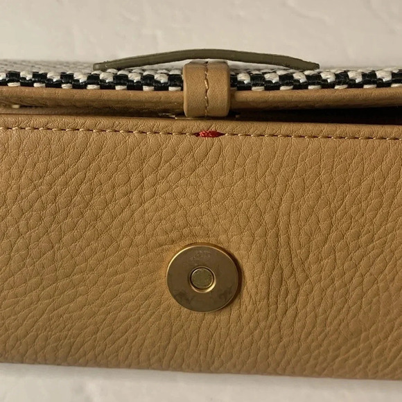 Hammitt Wallet Benjamin Raffia NWT - Picture 5 of 8